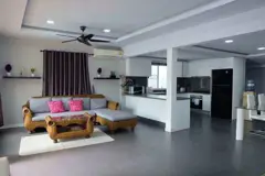 Suksabai Villa House with Pool for Sale in Pattaya City sale in , 