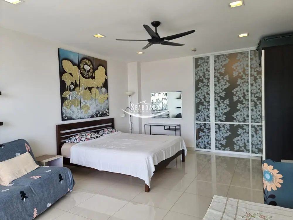 View Talay 7 Beachfront Condominium For Rent in Jomtien