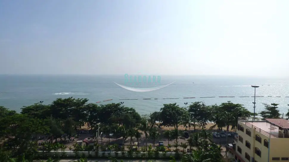 View Talay 7 Beachfront Corner Apartment For Sale in Jomtien