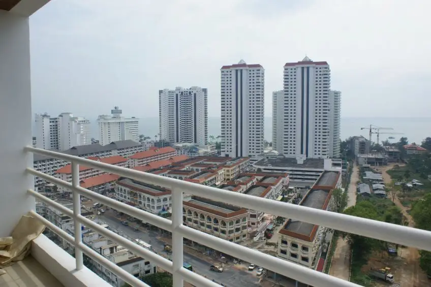 View Talay 2 Condominium For Sale in Jomtien