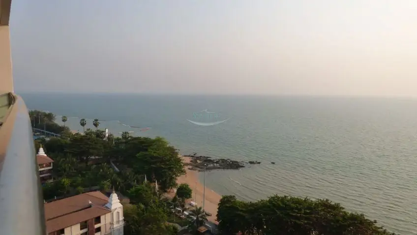 Talay 3 Beachfront Condominium for Sale in Pratumnak Hill
