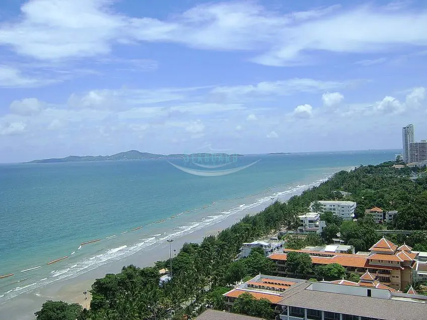 View Talay 7 Beachfront Condominium for Rent in Jomtien