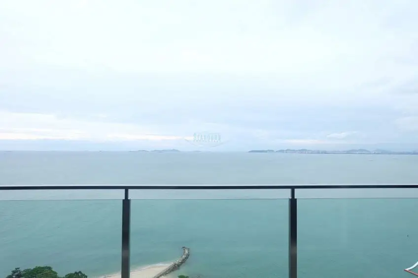 Baan Plai Haad Beachfront Condominium for Rent in Wongamat