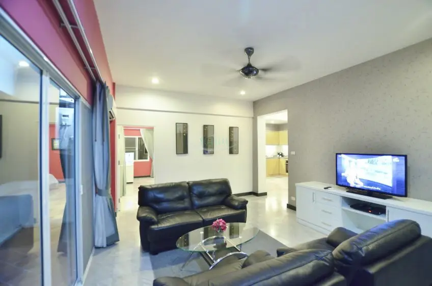 Pattaya Tower Condominium For Sale in Pattaya City