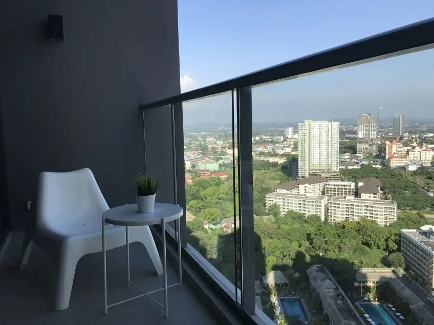 Zire Condominium for Rent in Wongamat