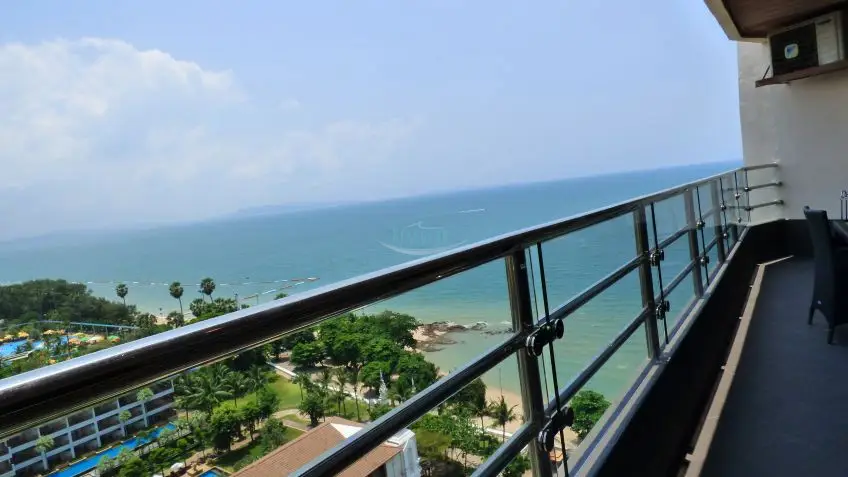 View Talay 3 Beachfront Condominium for Rent in Pratumnak Hill
