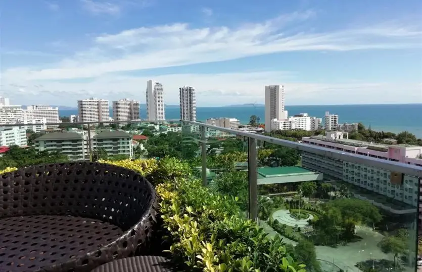 One Tower Condominium for Rent in Pratumnak Hill