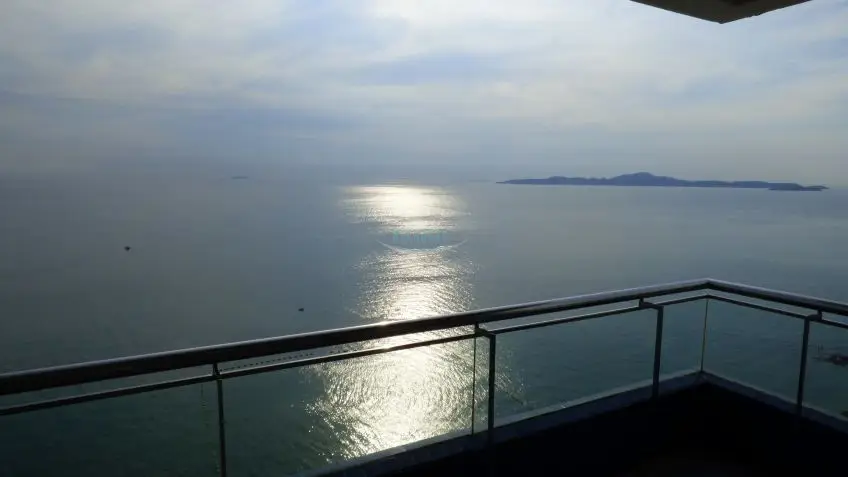 Baan Haad U Thong Condominium for Sale in Pratumnak Hill