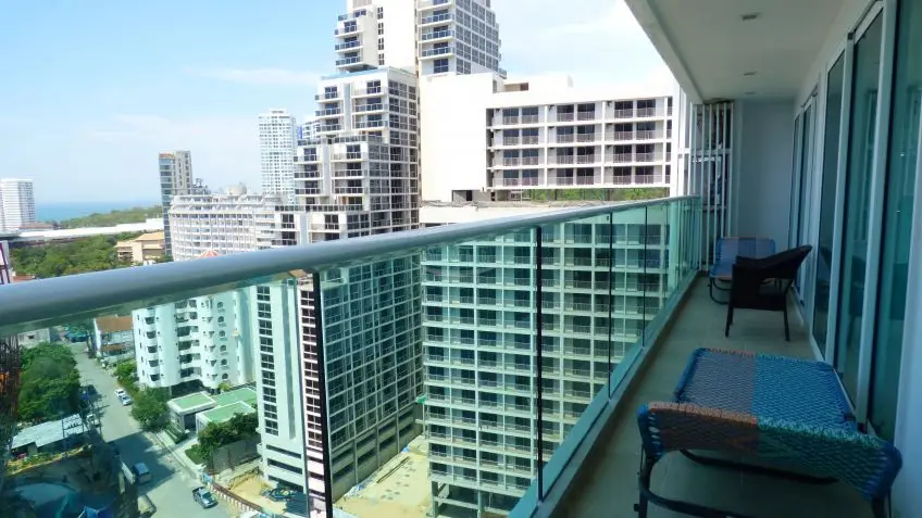 Cosy Beach View Condominium for Rent & for Sale in Pratumnak Hill