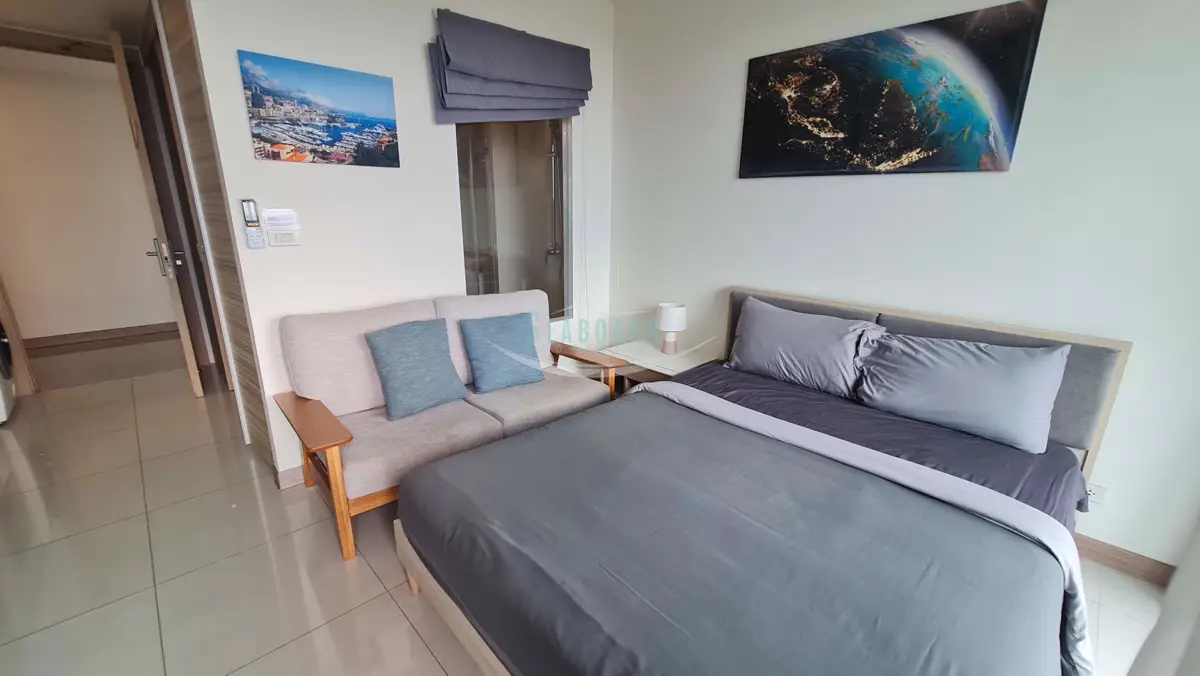 Condo in The Riviera Jomtien Beach Jomtien